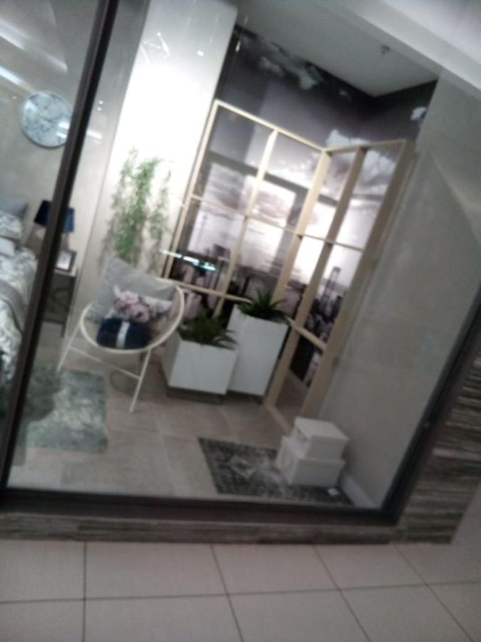 One Rosebank Stay Йоханнесбург Экстерьер фото